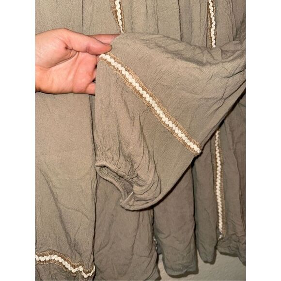 MISS ME WOMEN'S OLIVE EMBROIDERED BOHEMIAN TASSEL TOP - Picture 4 of 8